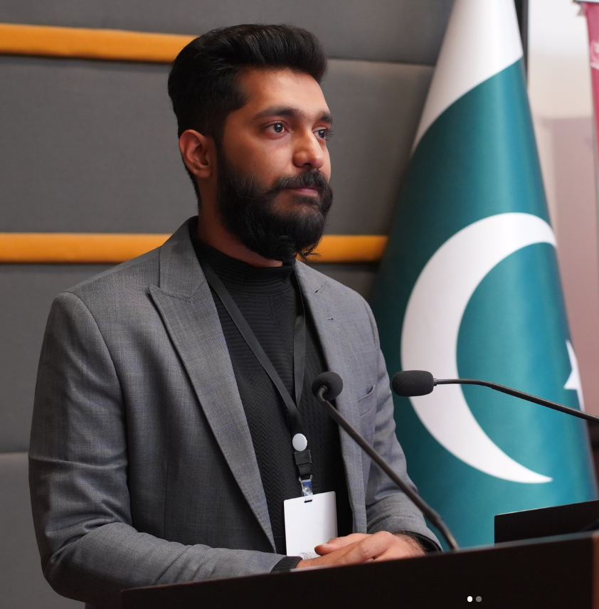 Ali Khurshid-image
